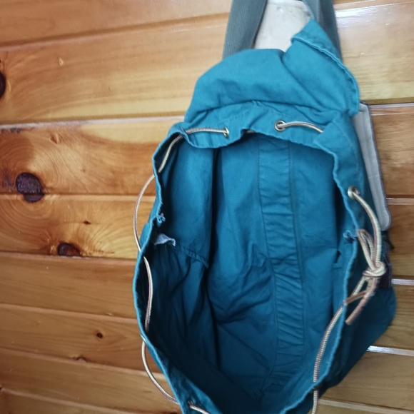 Vintage LLBean canvas leather backpacks - Picture 4 of 16